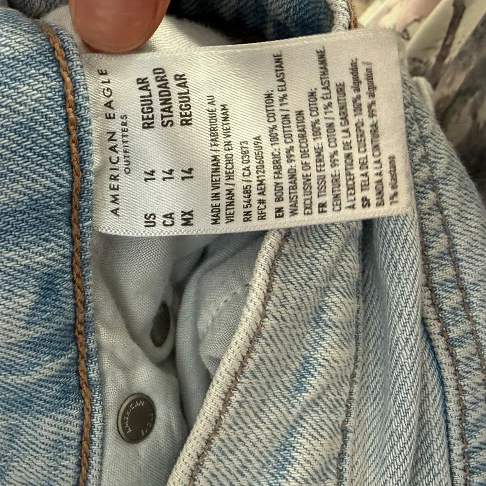 American Eagle high rise 90s boyfriend jeans
